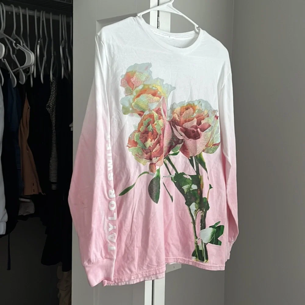 Taylor Swift Rare Pink Glitter Rose Uncropped Top, NWOT